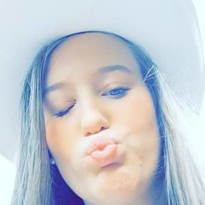 Meet your Posher, Alison